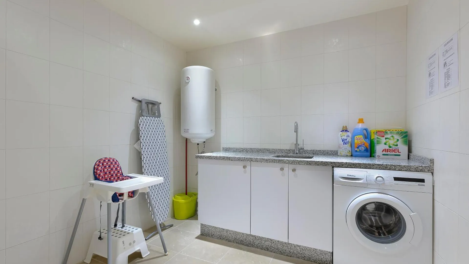 Tatil Evi Sun-Soaked Home - Panoramic Sea View, Pool, Parking Manilva İspanya